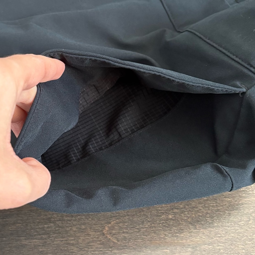 Banana Republic Men’s Navy Blue Joggers Size 32 Pockets on sides, & Casual - Picture 6 of 8
